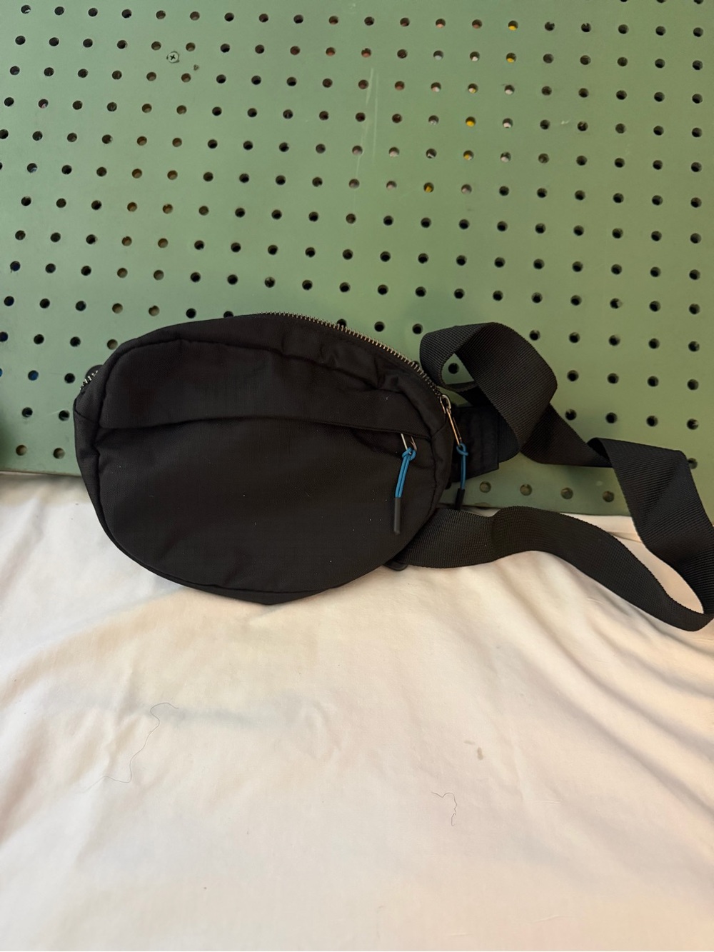 Black Men's Sling Bag - Casual Crossbody Waist Pack